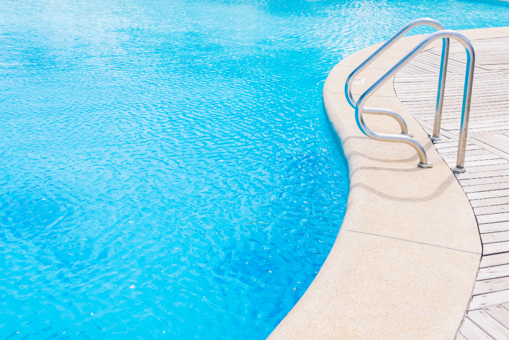 probleme apă piscină